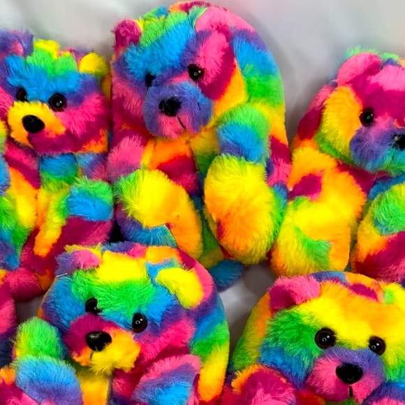 NEW Kids Slippers - Picture 1 of 1